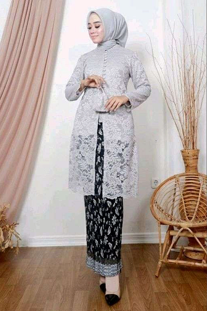 5 model brokat elegan untuk Wanita Sukabumi usia 40+ 5 Setelan Brokat dan rok panjang klasik