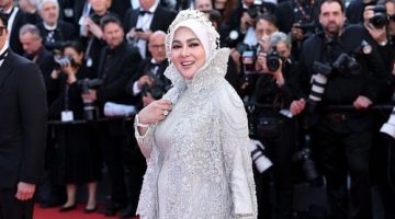 Wanita Sukabumi pertama di Festival Film Cannes 2025, gaun Syahrini langgar aturan - WireImage/Daniele Venturelli
