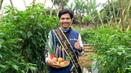 Iqbal Habibi, petani milenial asal Kabupaten Sukabumi, Jawa Barat - Dok. Pribadi