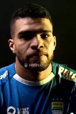 Akhirnya Berguinho Berlabuh di Persib Bandung, ini profil dan statisiknya