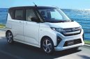 Daihatsu Move pintu geser meluncur, mini Toyota Alphard harga angkot - Daihatsu