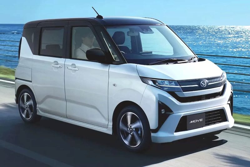 Daihatsu Move pintu geser meluncur, mini Toyota Alphard harga angkot - Daihatsu