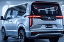 Tampak belakang Mitsubishi L300 Minibus 2025 - Istimewa