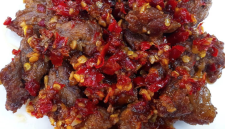 Cara bikin dan resep oseng mercon daging sapi - Istimewa