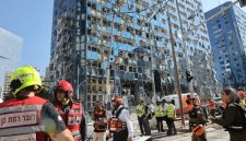 Tel Aviv porak-poranda dihantam rudal balistik Iran dengan hulu ledak bom cluster - AFP