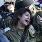 Tentara perempuan Israel menangis histeris - Istimewa