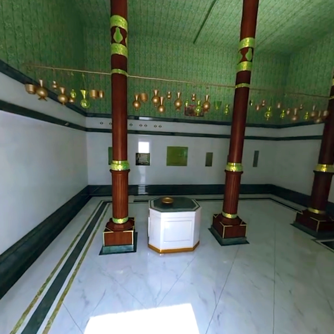 Melihat penampakan interior Kabah, kiblat Muslim seluruh dunia 3 Interior Kabah