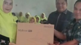Ketua DPRD Kabupaten Sukabumi, Budi Azhar Mutawali, apresiasi bantuan laptop untuk PAUD - Ist