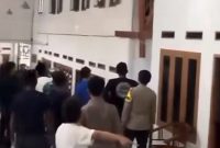 Perusakan vila di Cidahu Sukabumi - Ist