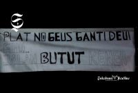 Protes jalan butut di Kabupaten Sukabumi, tak ada digital printing spidolpun jadi - sukabumiheadline.com
