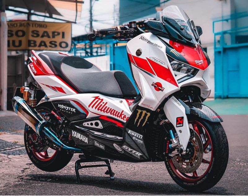 Ilustrasi Yamaha Venomatic 300 - Ist