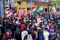 Berujung ricuh, ini 11 tuntutan, demo mahasiswa Sukabumi - Ist