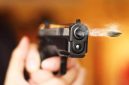 Ilustrasi menembak dengan pistol - Ist