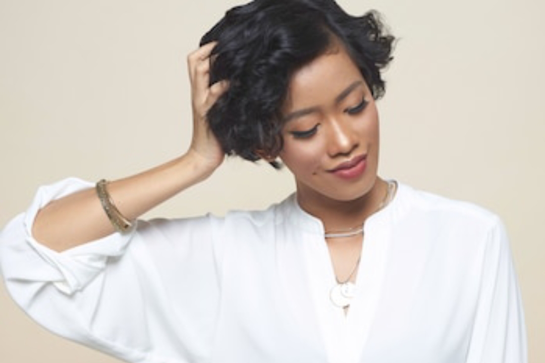Wanita Sukabumi, ini lho trend rambut pendek dan penataannya 5 Jangan lupa gunakan diffuser saat mengeringkan rambut keriting - Hariono Halim