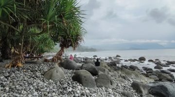 Pantai Cempaka Ratu, Sukabumi - Dede Eko S