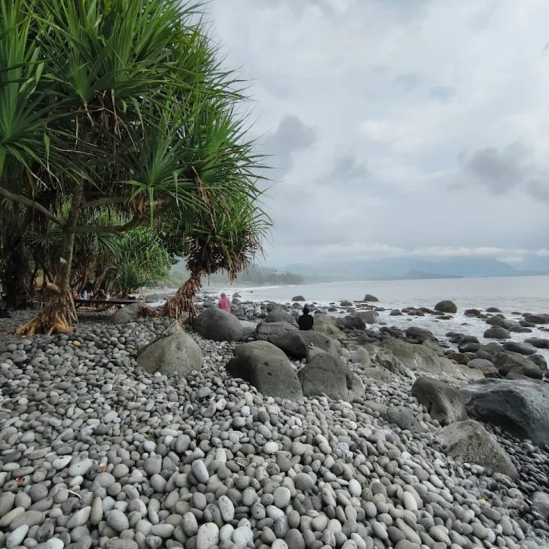 Pantai Cempaka Ratu, Sukabumi - Dede Eko S