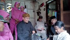Pemdes, Babinsa hingga Kapolsek bantu tuna netra sebatang kara di Nyalindung Sukabumi - Pemdes Bojongsari