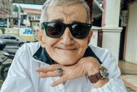 Tjetjep Syamsudin, ayah Poppy Sovia - @popsovia