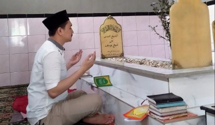 Menziarahi dua makam ulama Serambi Gunung Salak di Cicurug Sukabumi 1 Makam dua ulama serambi Gunung Salak