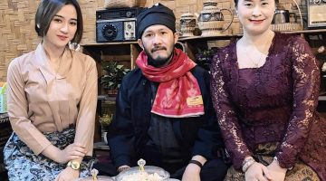 Artis Fanny Sabila rayakan Seren Taun di Kampung Adat Gelar Alam Sukabumi - Fanny Sabila