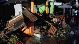 Bangunan ambruk terdampak banjir di Cisolok Kabupaten Sukabumi - Sukabumi Sehati