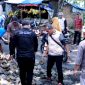 Kades se-Kecamatan Parakansalak perbaiki Jalan Kabupaten ruas Parungkuda-Pakuwon - Dok. Pribadi 