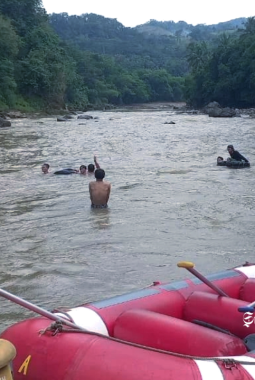 Main bola plastik di sungai, dua bocah Sukabumi tenggelam dan hanyut di Cimandiri