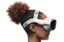 Nikmati petualangan dengan Apple Vision Pro versi terbaru - Apple