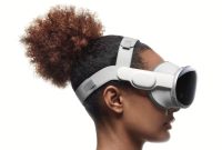 Nikmati petualangan dengan Apple Vision Pro versi terbaru - Apple