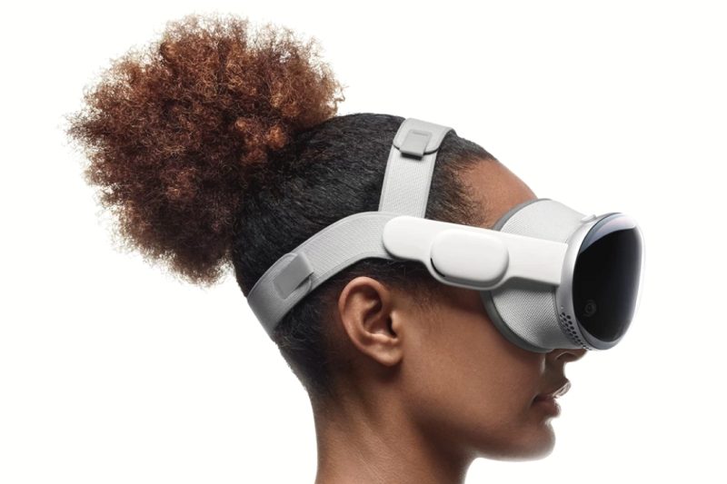 Nikmati petualangan dengan Apple Vision Pro versi terbaru - Apple