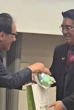 Cendekiawan Muslim asal Sukabumi raih Tohoku University International Award