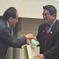 Rektor UI Heri Hermansyah raih Tohoku University International Award
Rektor UI Heri Hermansyah ketika menerima penghargaan dari Tohoku University International Award Jepang - Dokumen Pribadi