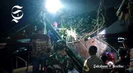 Rumah Sidik di Parungkuda Sukabumi hancur tertimpa pohon durian - P2BK Parungkuda