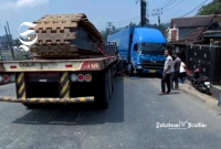 Tabrakan beruntun di Cibadak Sukabumi - Anry Wijaya