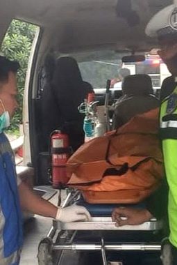Pelajar asal Sukabumi tewas di tempat, korban lakalantas maut di jalan tol