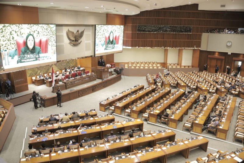 Rapat Paripurna DPR RI - Kemen PAN-RB