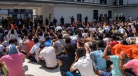 Ratusan orang ditangkap, tentara gerebek markas penipuan online - Reuters