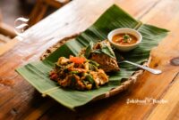 Sajian menu tradisional di cafe - sukabumiheadline.com