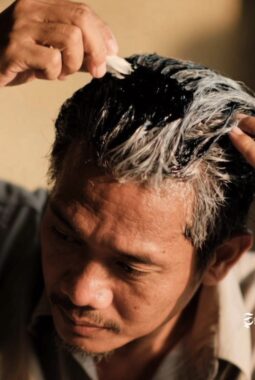 Haram! Hukum semir rambut dengan warna hitam dalam Islam