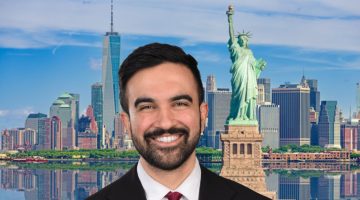 Zohran Mamdani dengan latar belakang patung Liberty dan Kota New York - Ist