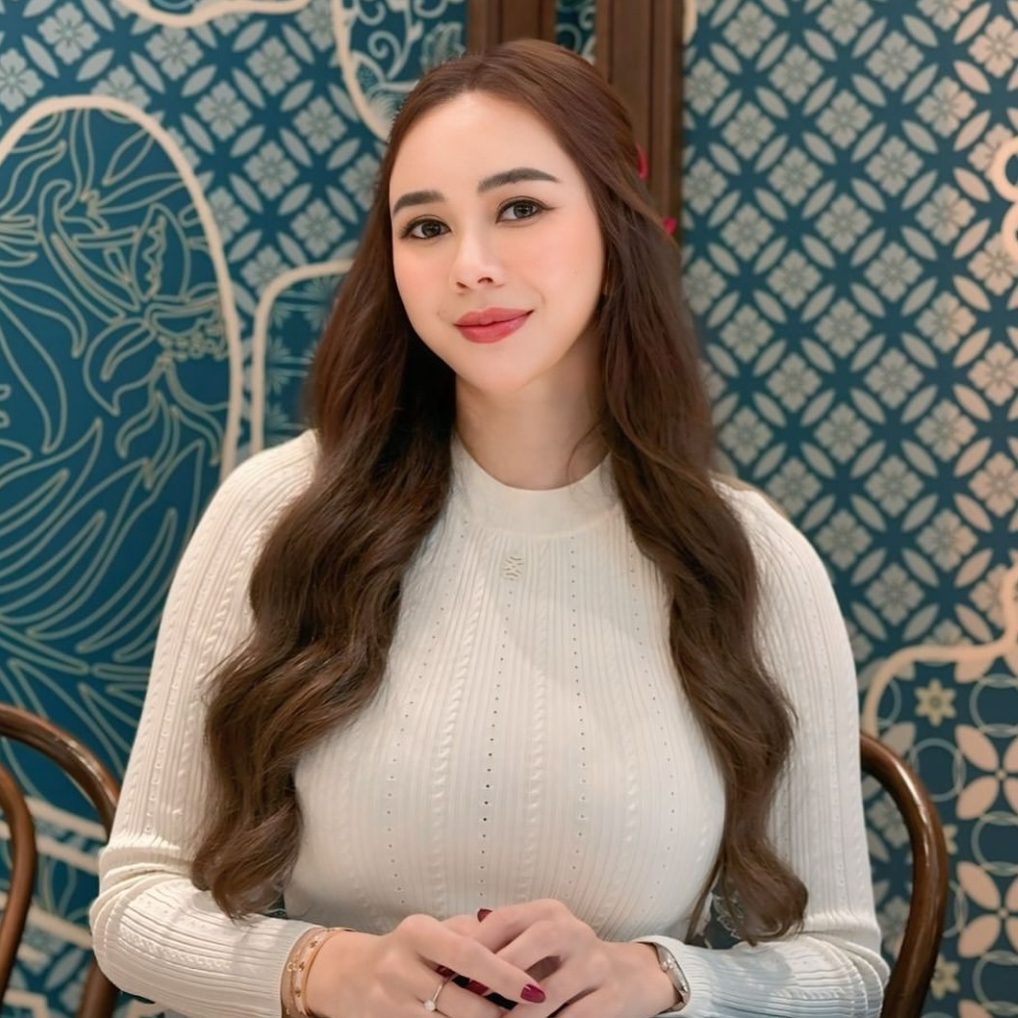 Aura Kasih 1 - @aurakasih
