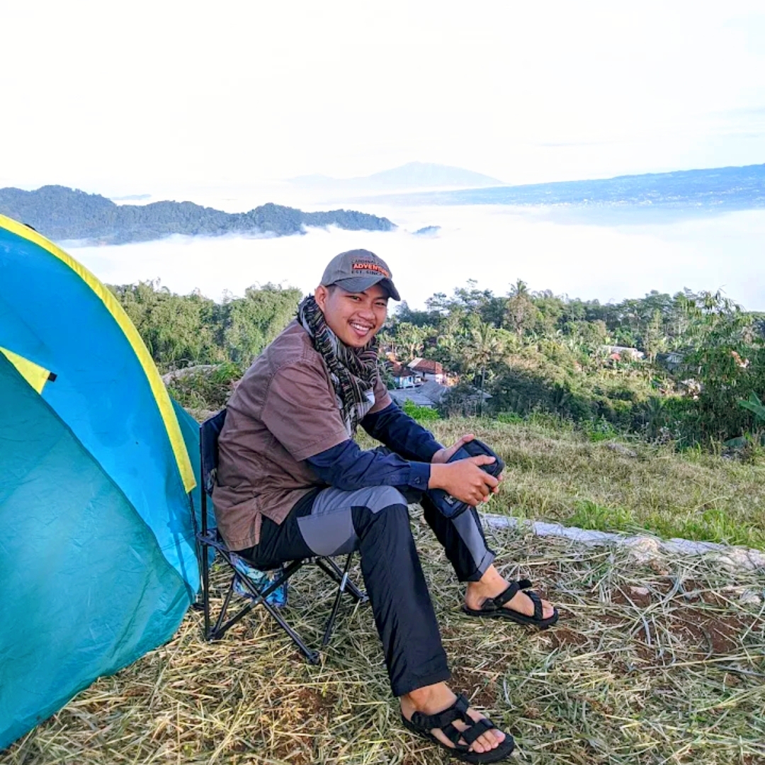 Bukit Panorama Puncak Haur - Mandays Chennels