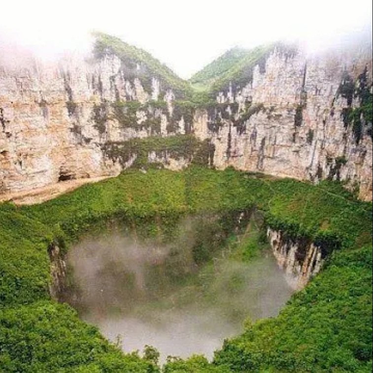 Tinjauan pakar geologi soal fenomena sinkhole di dunia, nomor 5 di Sukabumi 1 Fenomena sinkhole di China