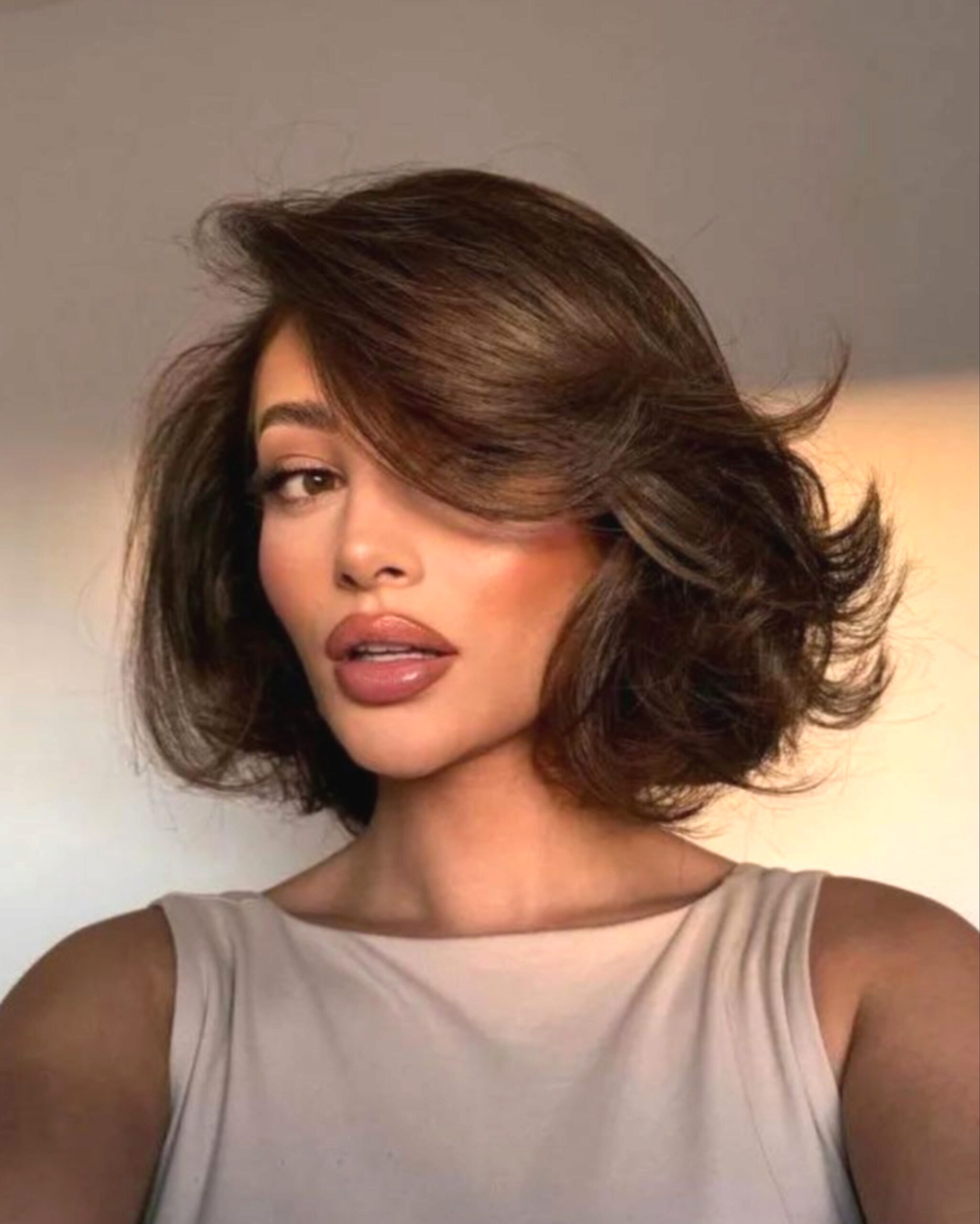 Wanita Sukabumi, tren warna dan 7 model rambut sebahu ini bakal populer 2026 3 Luxe Bob