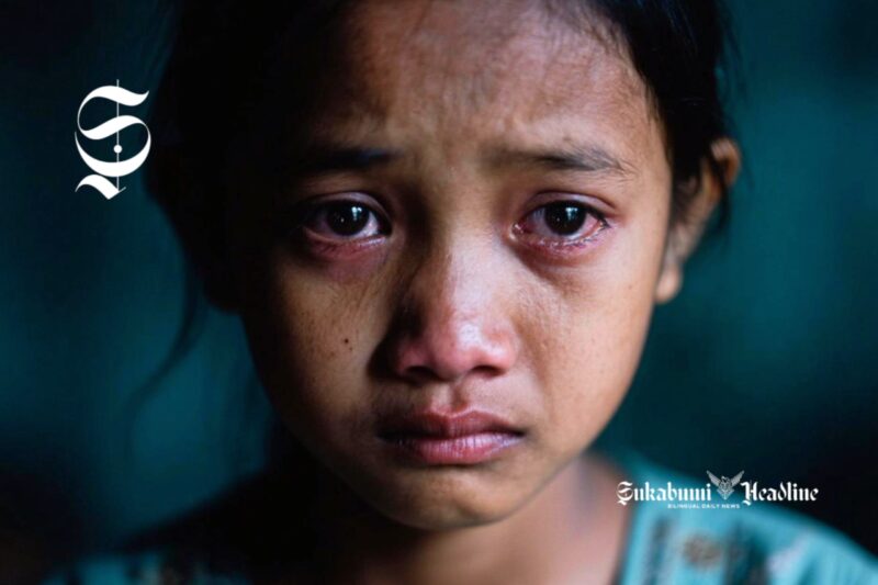 Seorang gadis tengah bersedih dengan mata tak berkedip - sukabumiheadline.com