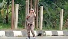 Viral seorang pria jalan mundur dari Bogor ke Sukabumi - Ist