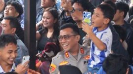 AKBP Ardian Satrio Utomo bareng Bobotoh nonton laga Persib Bandung vs Persija Jakarta - Polres Sukabumi Kota