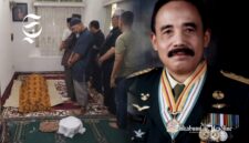 Almarhum Mayor Jenderal TNI (Purn.) Ampi Nurkamal Tanudjiwa ketika dishalatkan di rumah duka - Dok. Keluarga