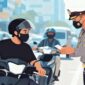 Ilustrasi polisi sedang melakukan tilang ke pengendara sepeda motor - sukabumiheadline.com