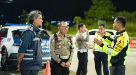 Dirgakkum Korlantas Polri Brigjen Pol Faizal meninjau langsung operasional Tol Fungsional Bocimi Seksi 3 - Humas Polri